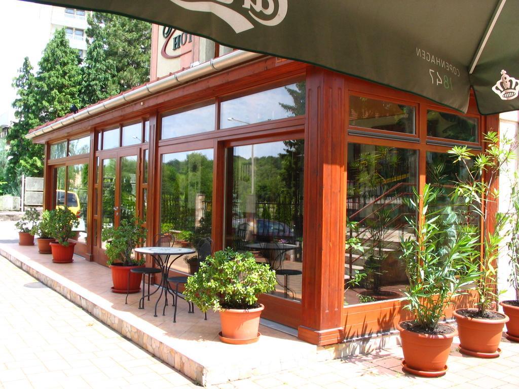Fortuna Hotel Miskolc Ngoại thất bức ảnh